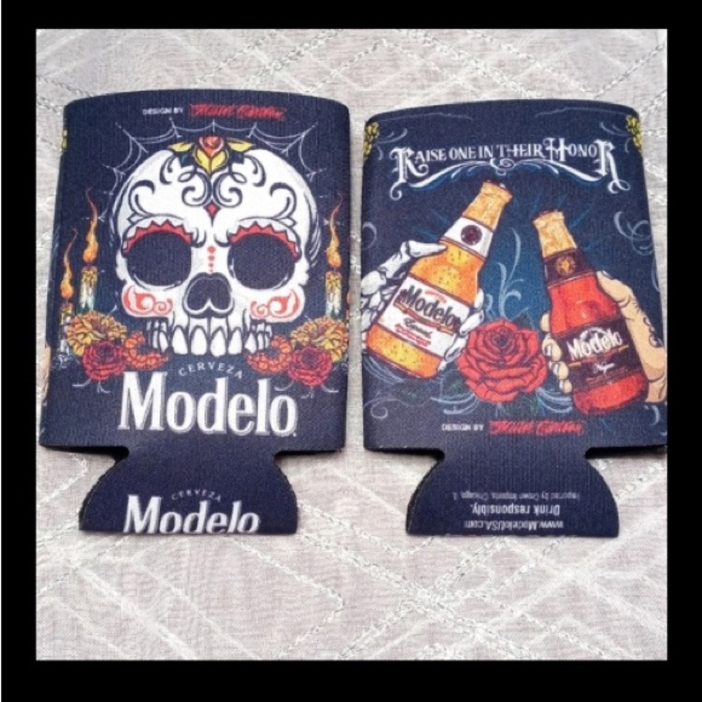 Modelo Skull Can Koozies